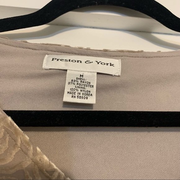 Preston and York Velvet Floral Neutral Long Sleeve Blouse size M - Picture 6 of 6